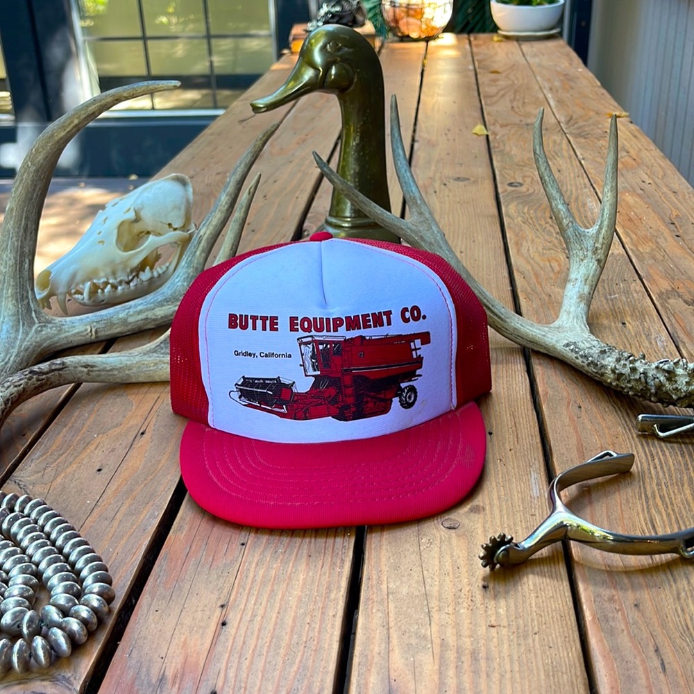 Trucker hat